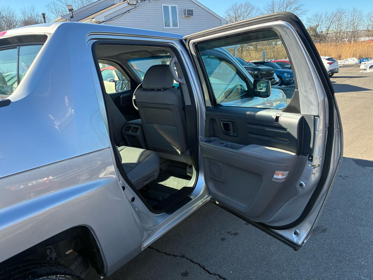 Honda Ridgeline RT 2011