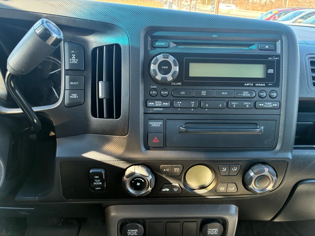 Honda Ridgeline RT 2011