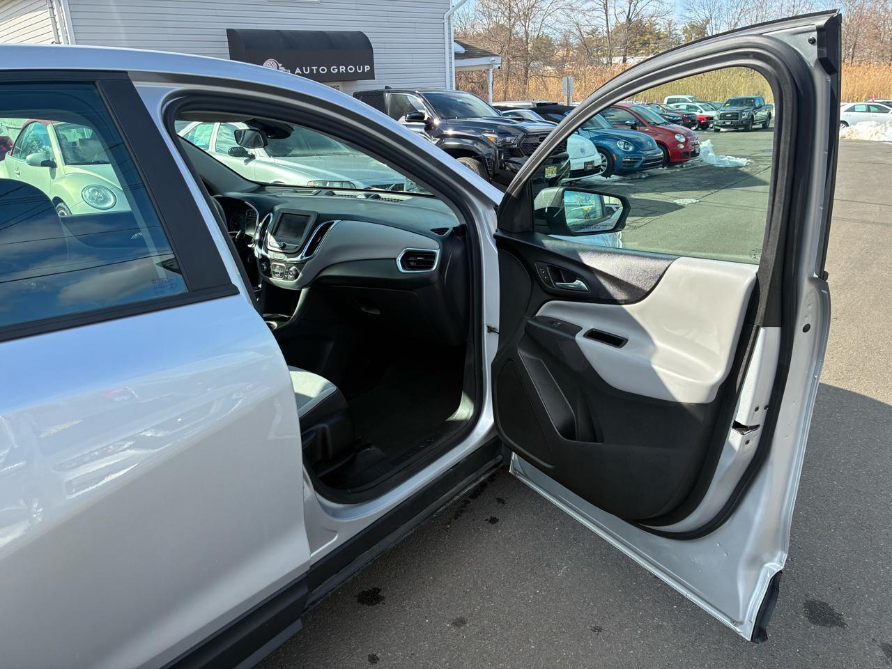 Chevrolet Equinox LS 2WD 2020