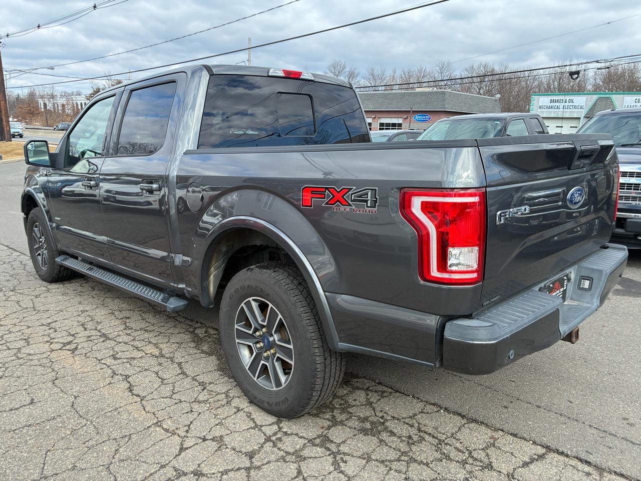 Ford F-150 XLT SuperCrew 6.5-ft. Bed 4WD 2015