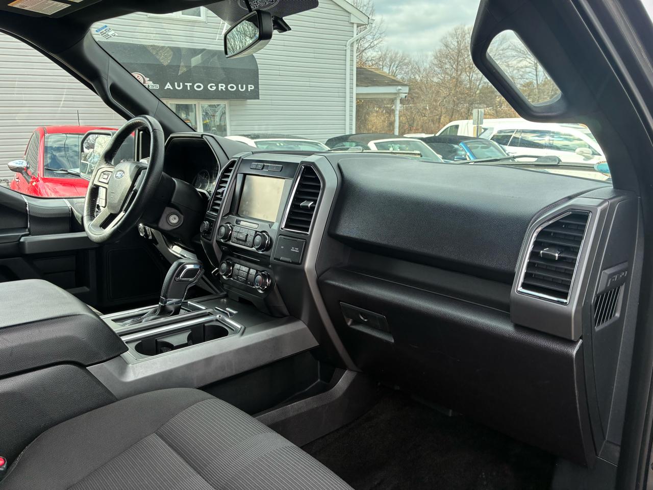 Ford F-150 XLT SuperCrew 6.5-ft. Bed 4WD 2015