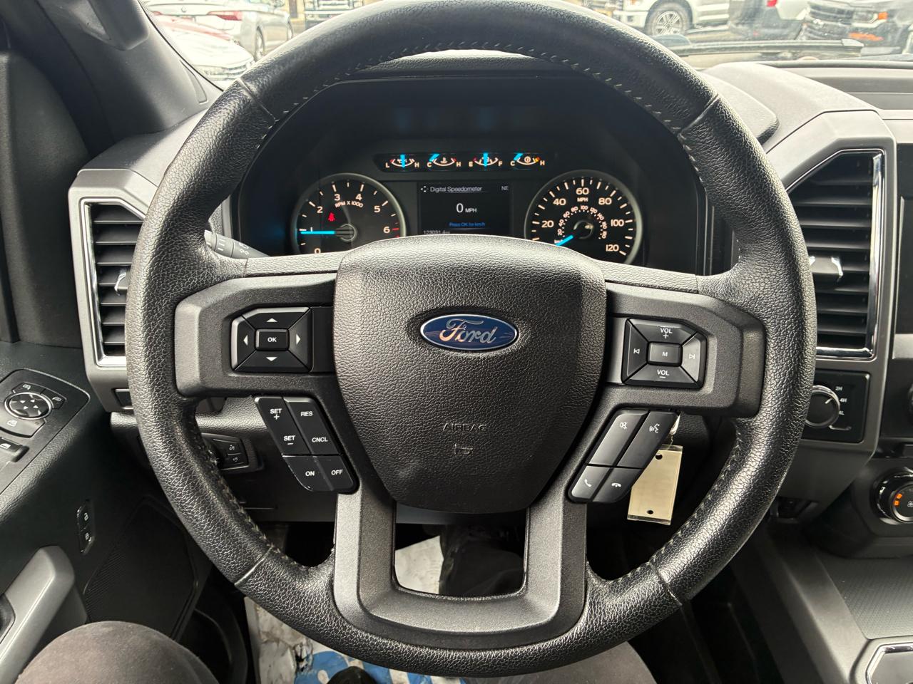 Ford F-150 XLT SuperCrew 6.5-ft. Bed 4WD 2015