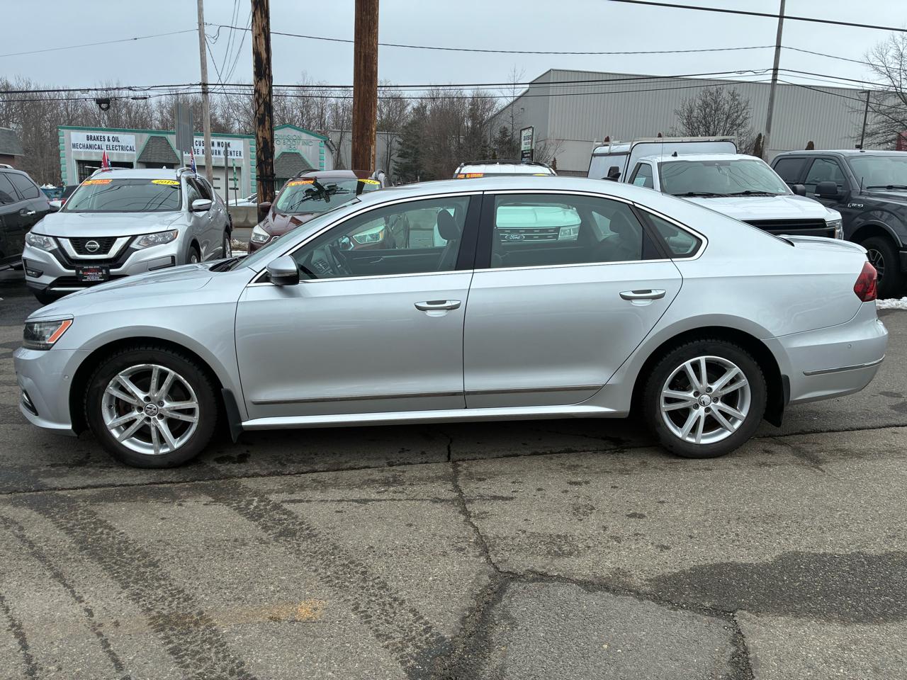 Volkswagen Passat SEL Premium 6A 2017