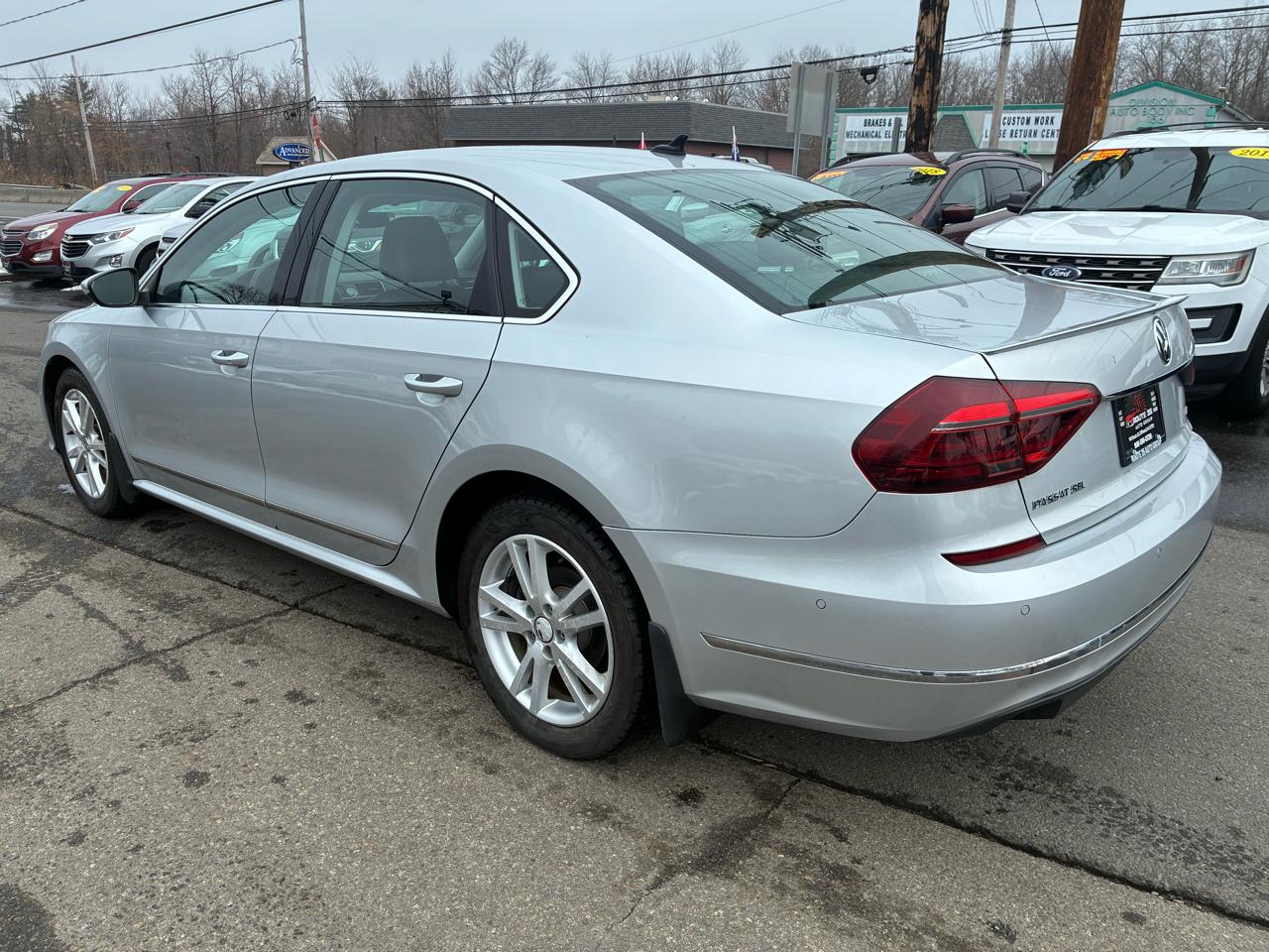 Volkswagen Passat SEL Premium 6A 2017