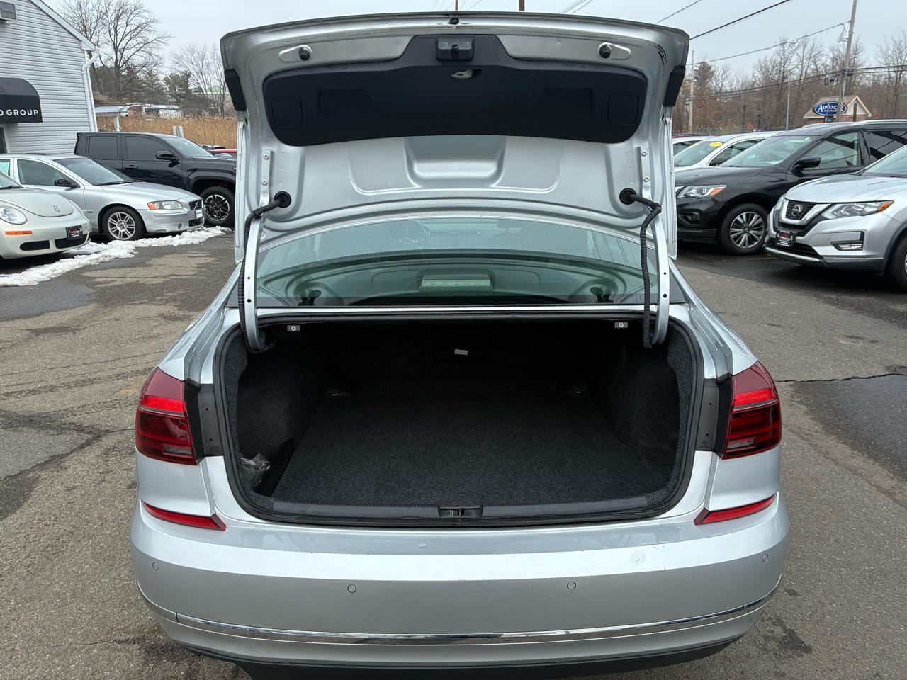 Volkswagen Passat SEL Premium 6A 2017