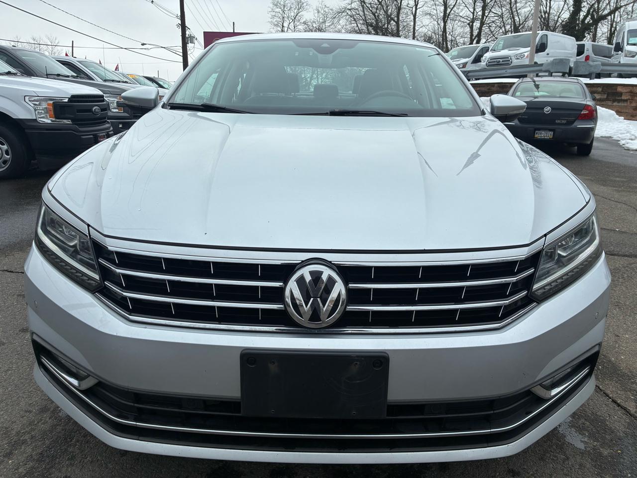 Volkswagen Passat SEL Premium 6A 2017