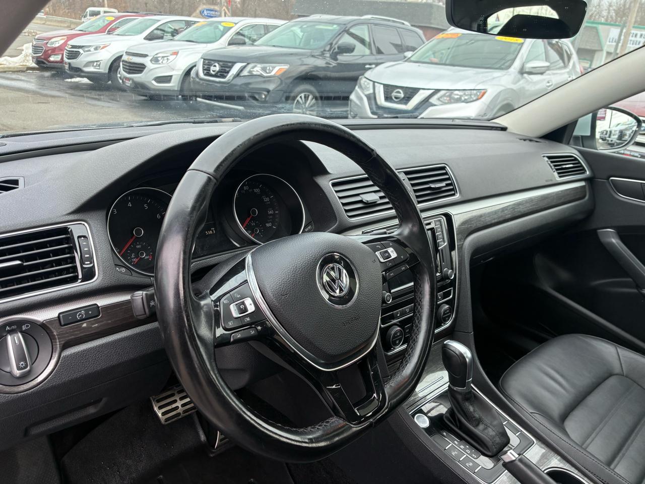 Volkswagen Passat SEL Premium 6A 2017