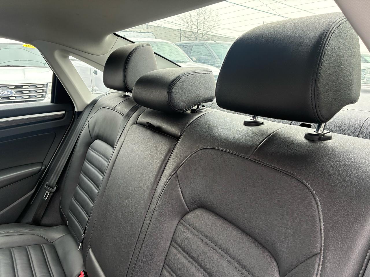 Volkswagen Passat SEL Premium 6A 2017