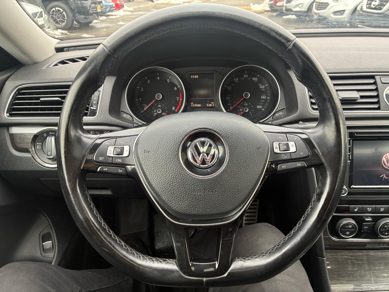 Volkswagen Passat SEL Premium 6A 2017