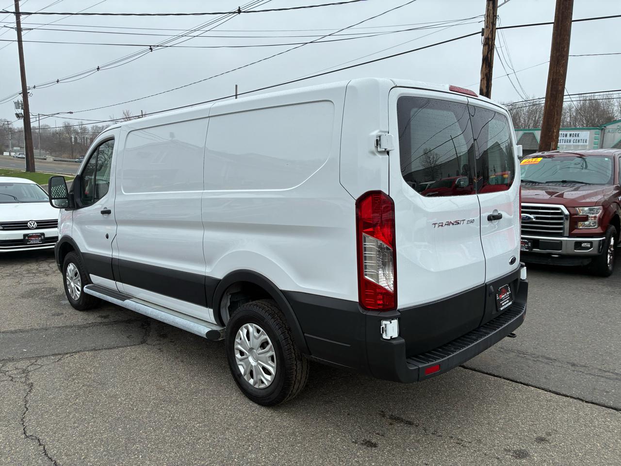 Ford Transit 250 Van 2024