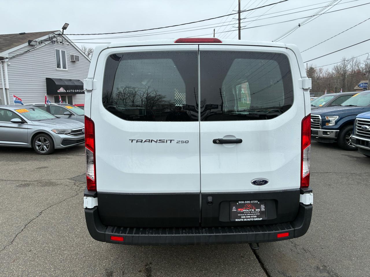 Ford Transit 250 Van 2024