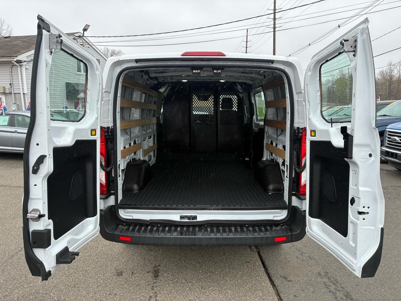 Ford Transit 250 Van 2024