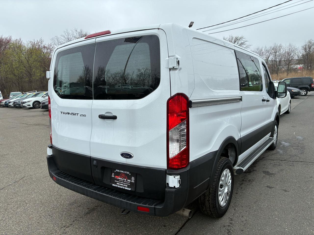 Ford Transit 250 Van 2024