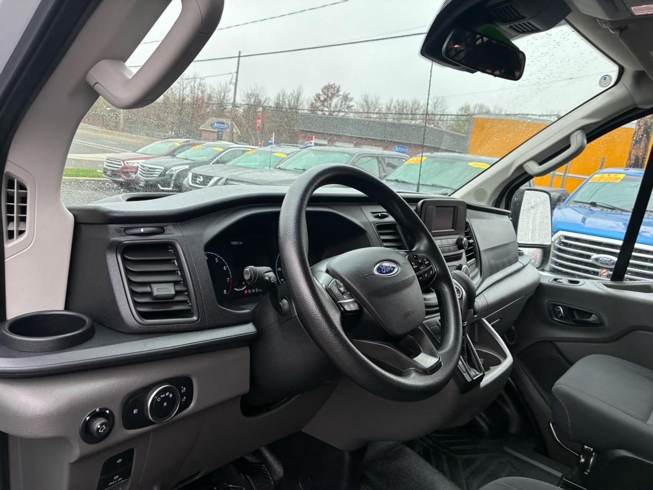 Ford Transit 250 Van 2024