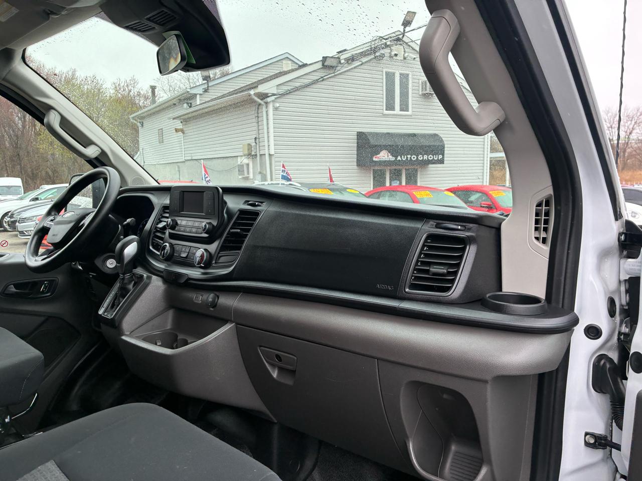 Ford Transit 250 Van 2024