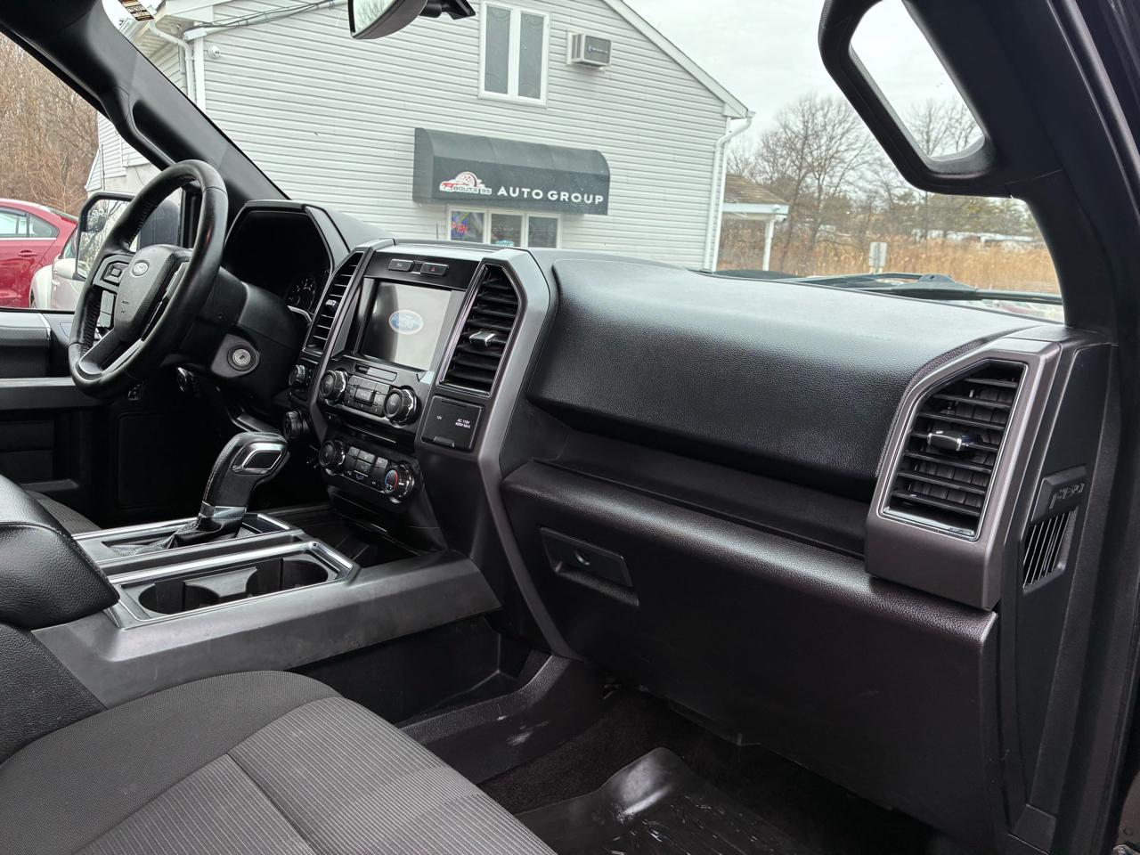 Ford F-150 XLT SuperCrew 6.5-ft. Bed Flareside 4WD 2017