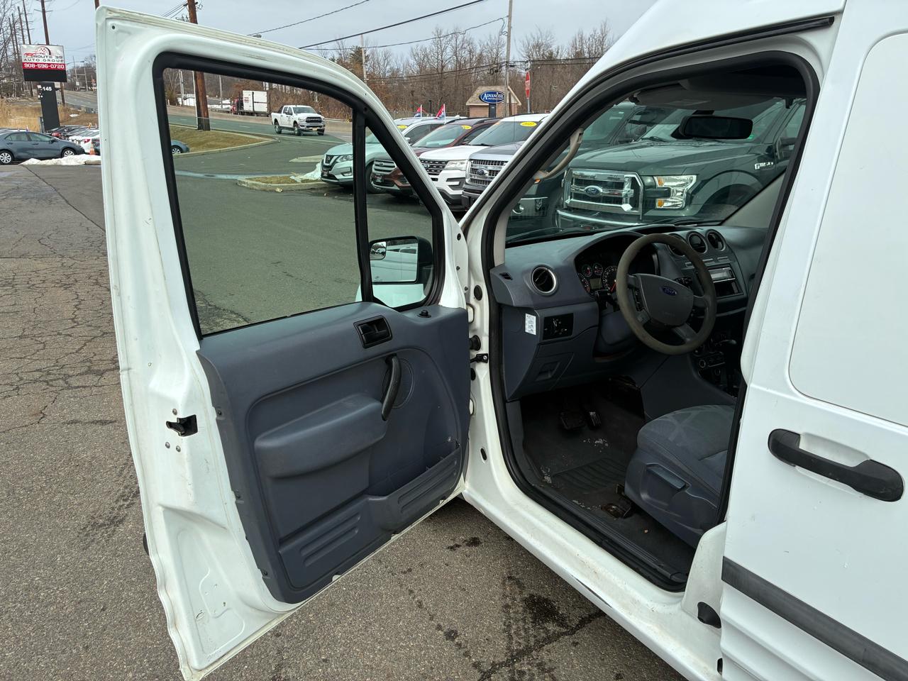 Ford Transit Connect XLT with Side and Rear Door Glass 2013