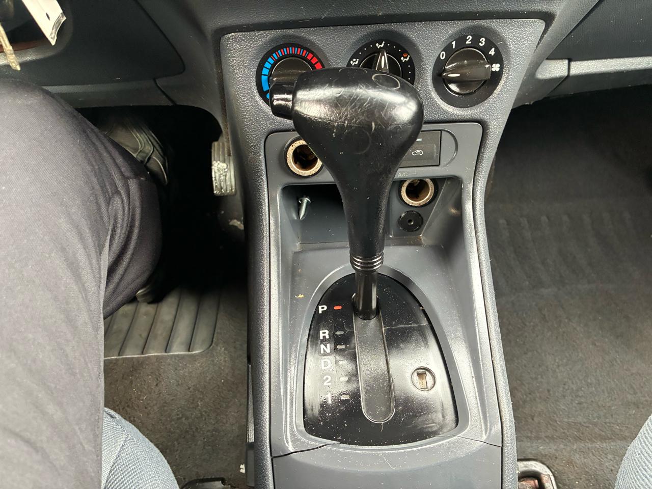 Ford Transit Connect XLT with Side and Rear Door Glass 2013