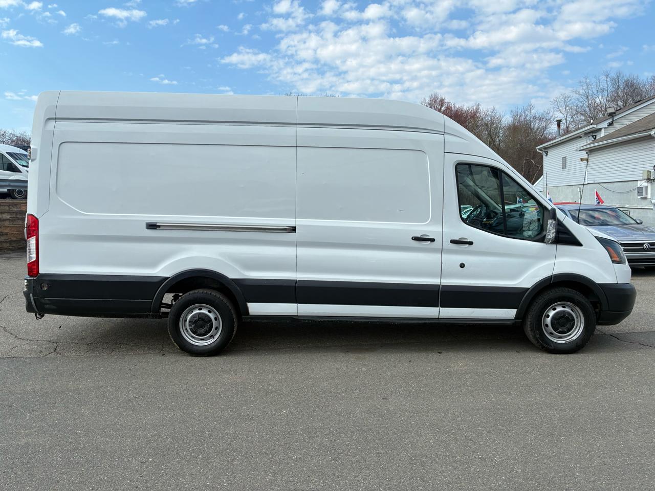 Ford Transit 350 Van High Roof w/Sliding Pass. 148-in. WB EL 2017