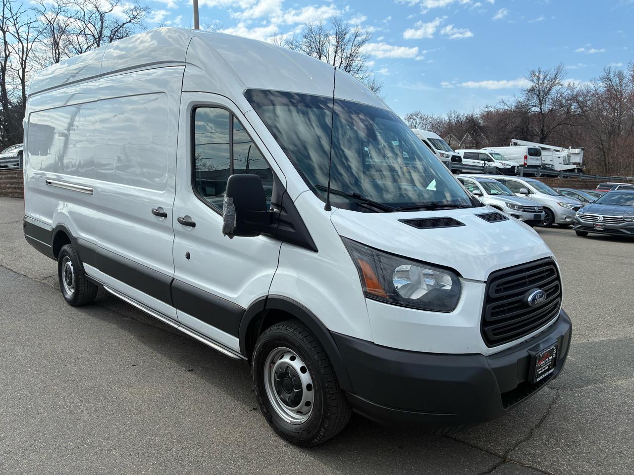 Ford Transit 350 Van High Roof w/Sliding Pass. 148-in. WB EL 2017