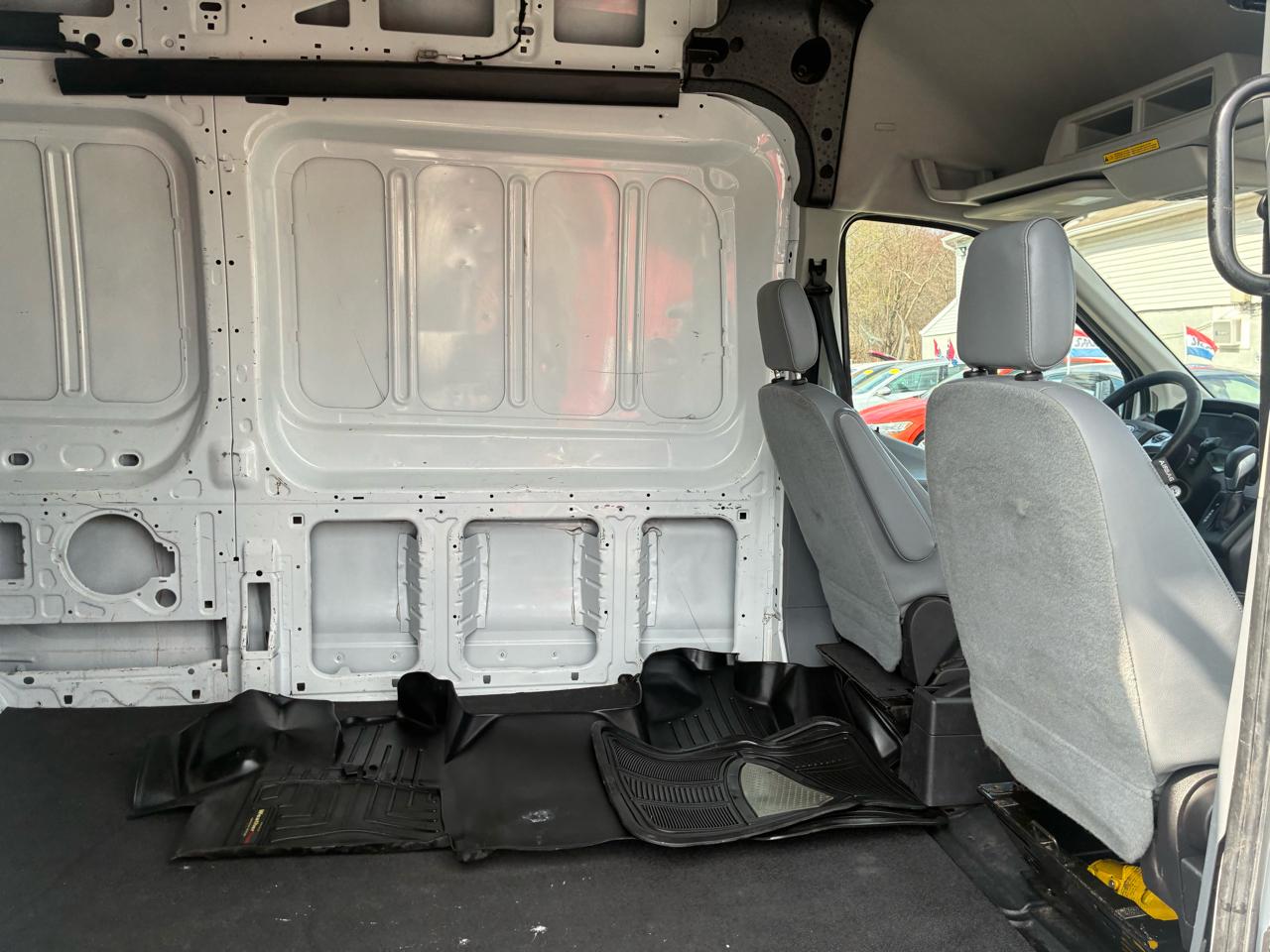 Ford Transit 350 Van High Roof w/Sliding Pass. 148-in. WB EL 2017