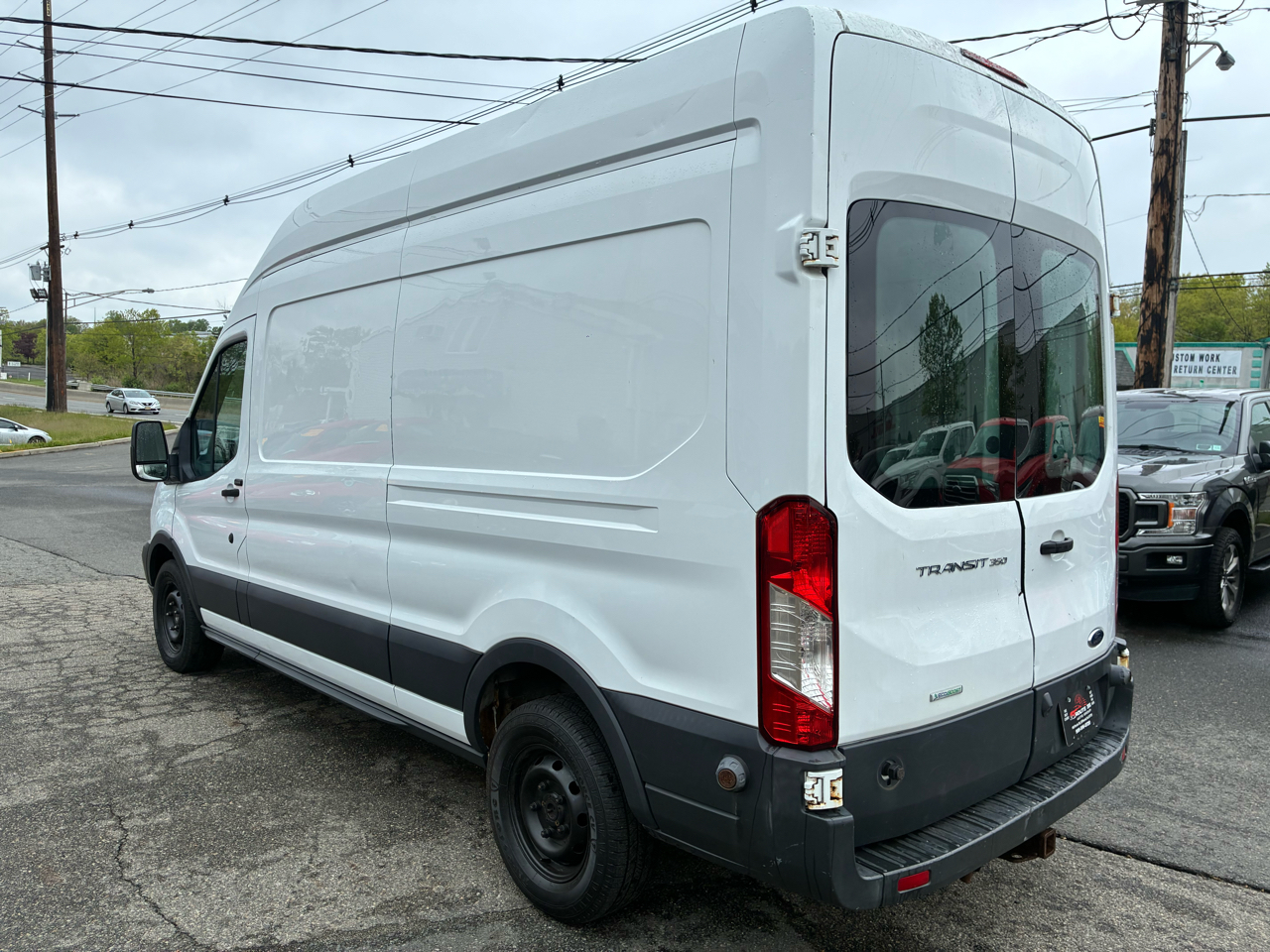Ford Transit 350 Van High Roof w/Sliding Pass. 148-in. WB 2017