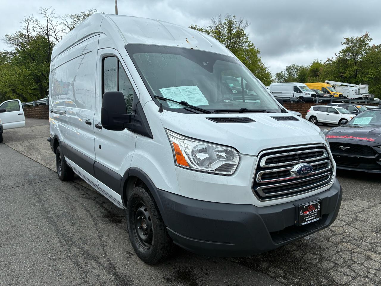 Ford Transit 350 Van High Roof w/Sliding Pass. 148-in. WB 2017