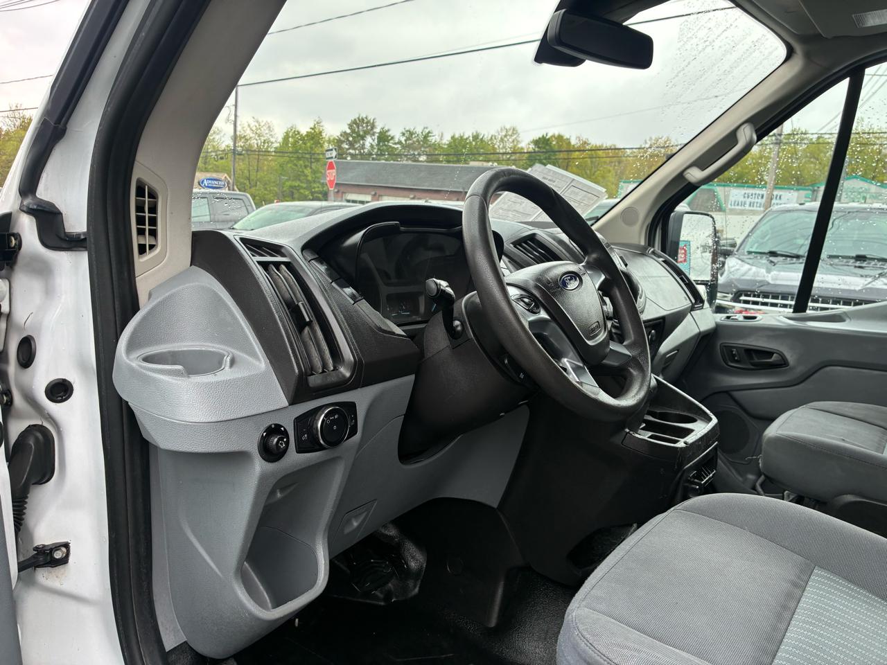 Ford Transit 350 Van High Roof w/Sliding Pass. 148-in. WB 2017