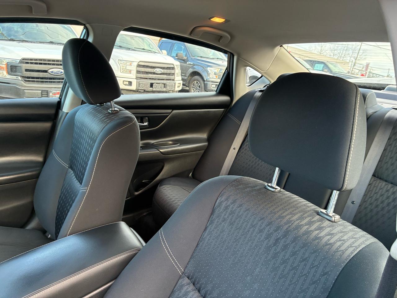 Nissan Altima 2.5 SV 2017