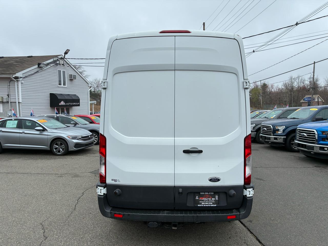 View vehicle photo 4