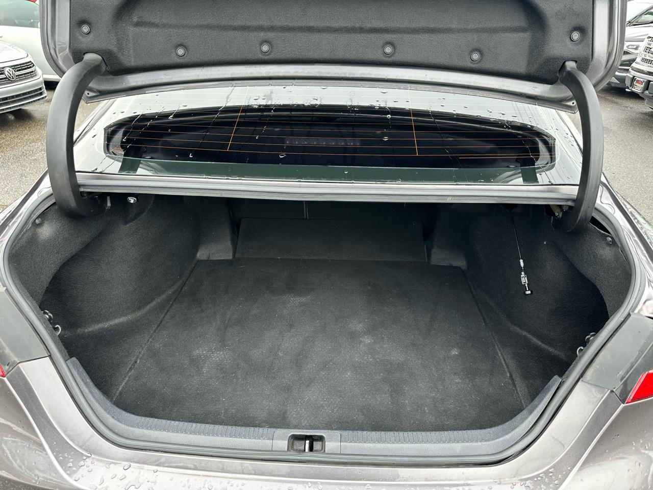 Toyota Camry SE 2020