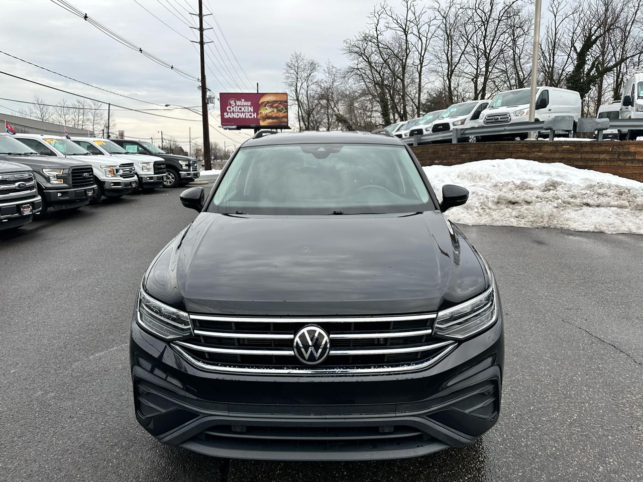 Volkswagen Tiguan S 2022