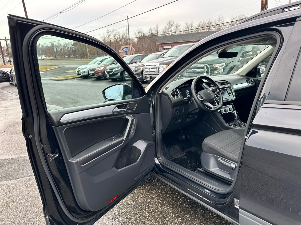 Volkswagen Tiguan S 2022