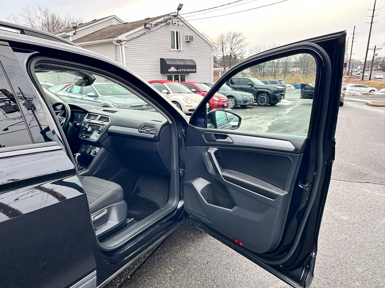 Volkswagen Tiguan S 2022