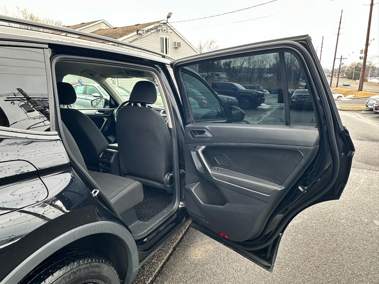 Volkswagen Tiguan S 2022