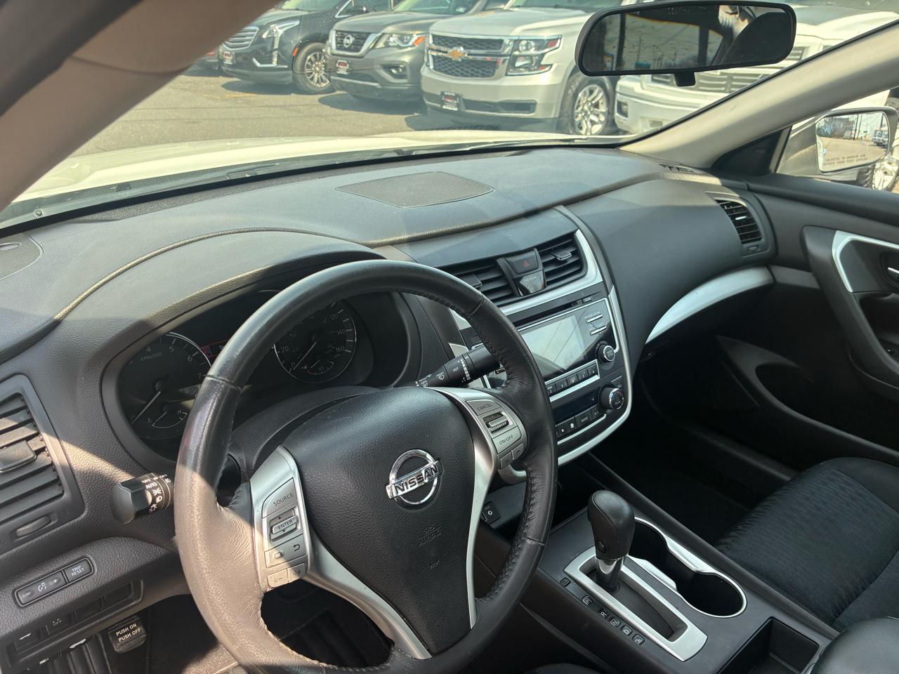 Nissan Altima 2.5 SV 2017