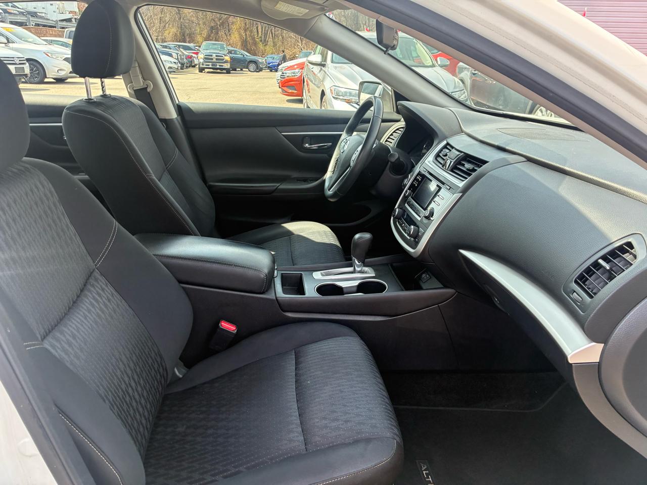 Nissan Altima 2.5 SV 2017