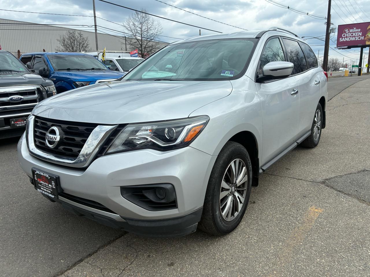 2017 Nissan Pathfinder S 4WD