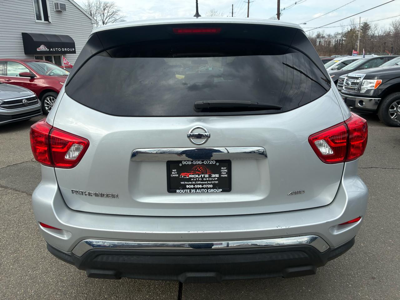 Nissan Pathfinder S 4WD 2017