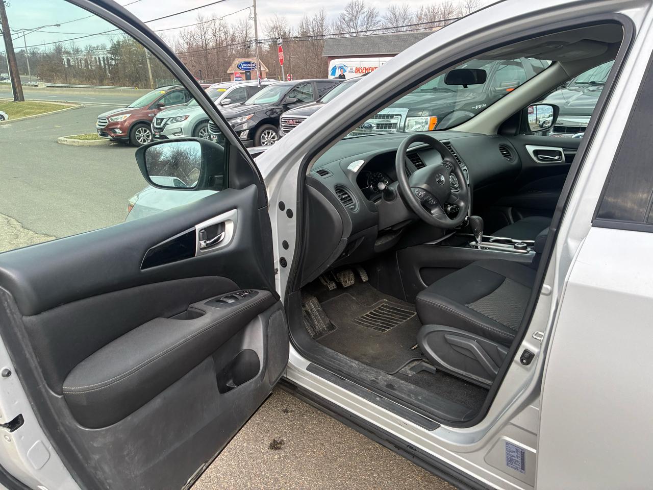 Nissan Pathfinder S 4WD 2017