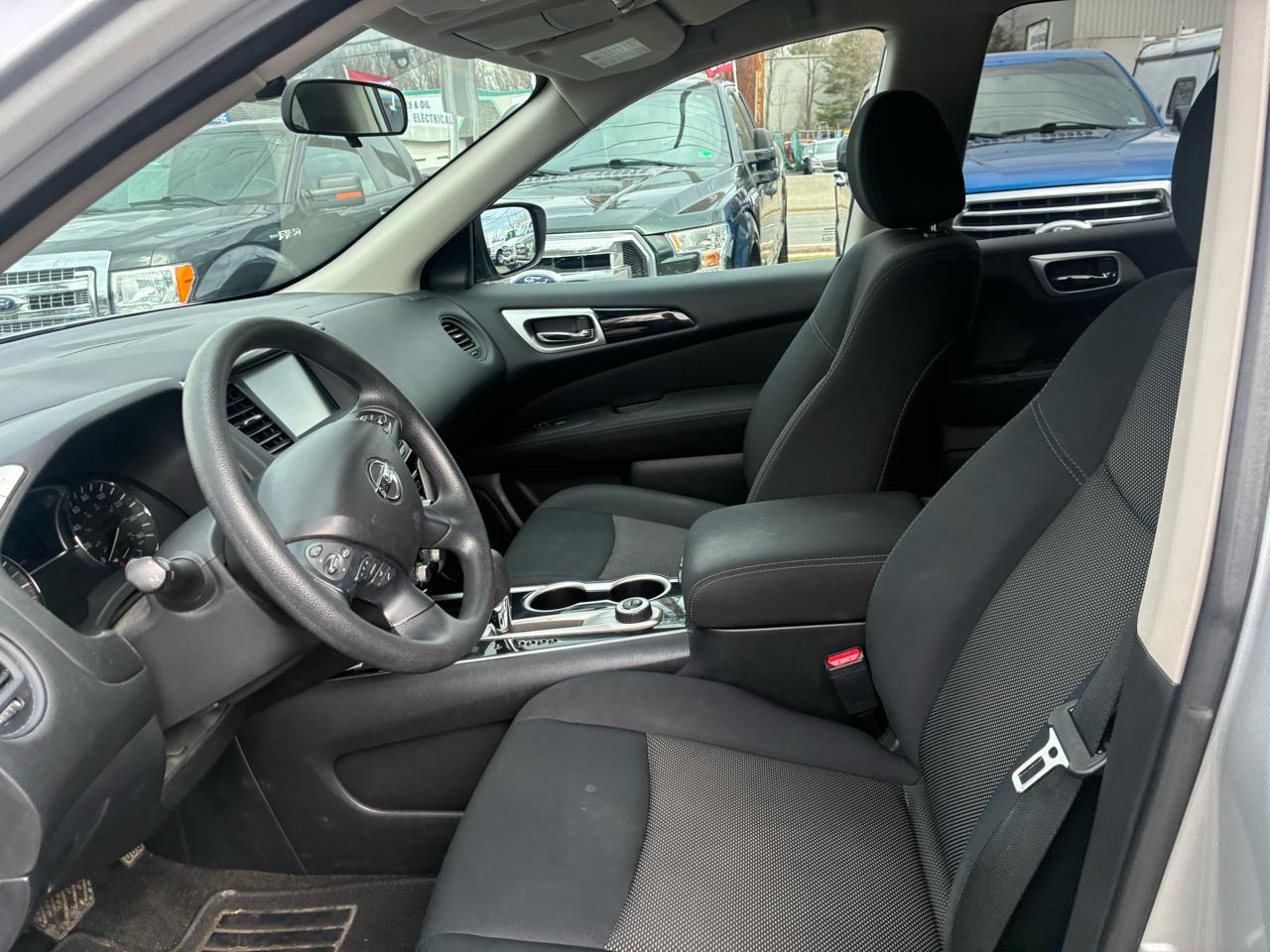 Nissan Pathfinder S 4WD 2017