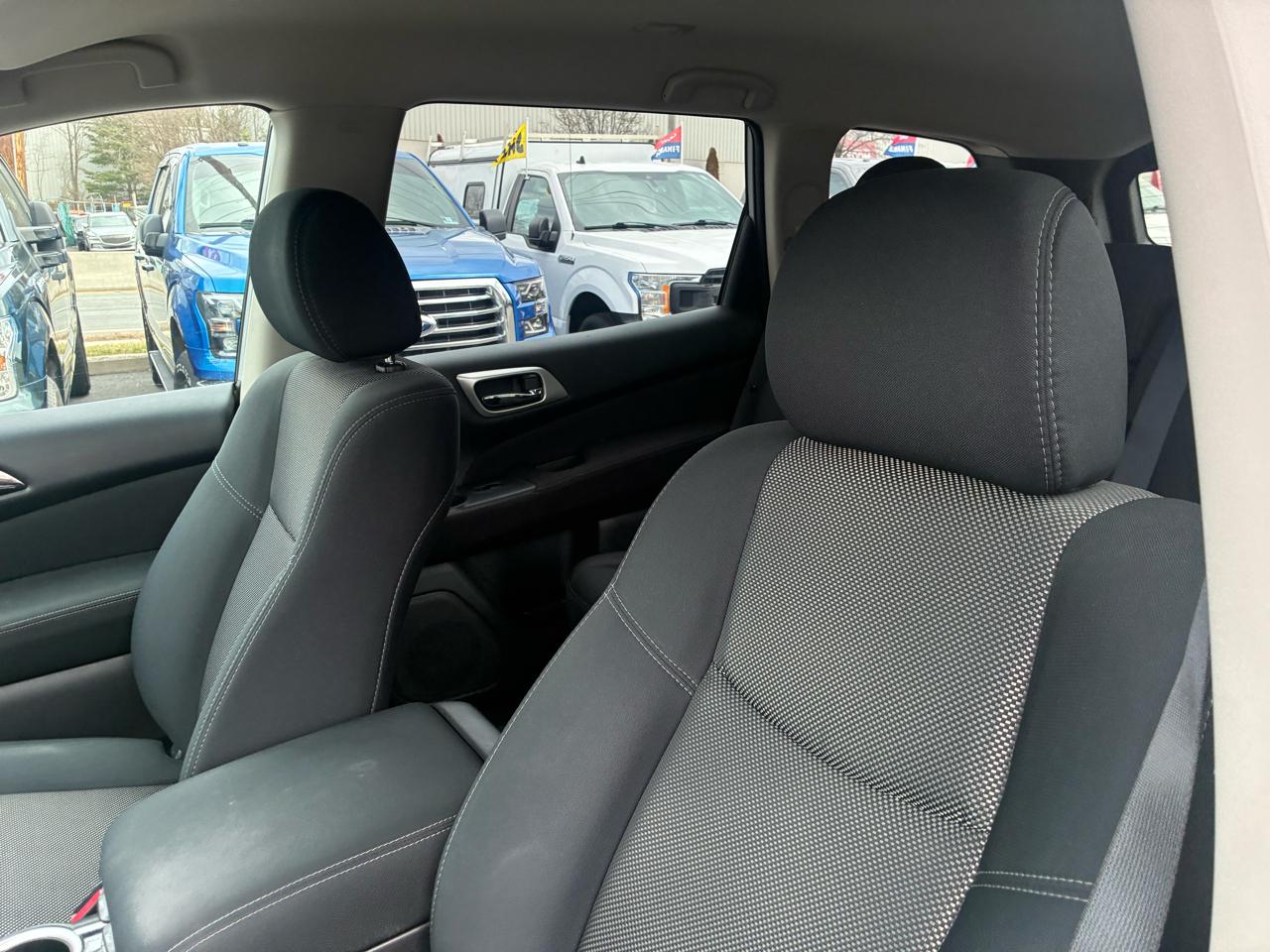 Nissan Pathfinder S 4WD 2017