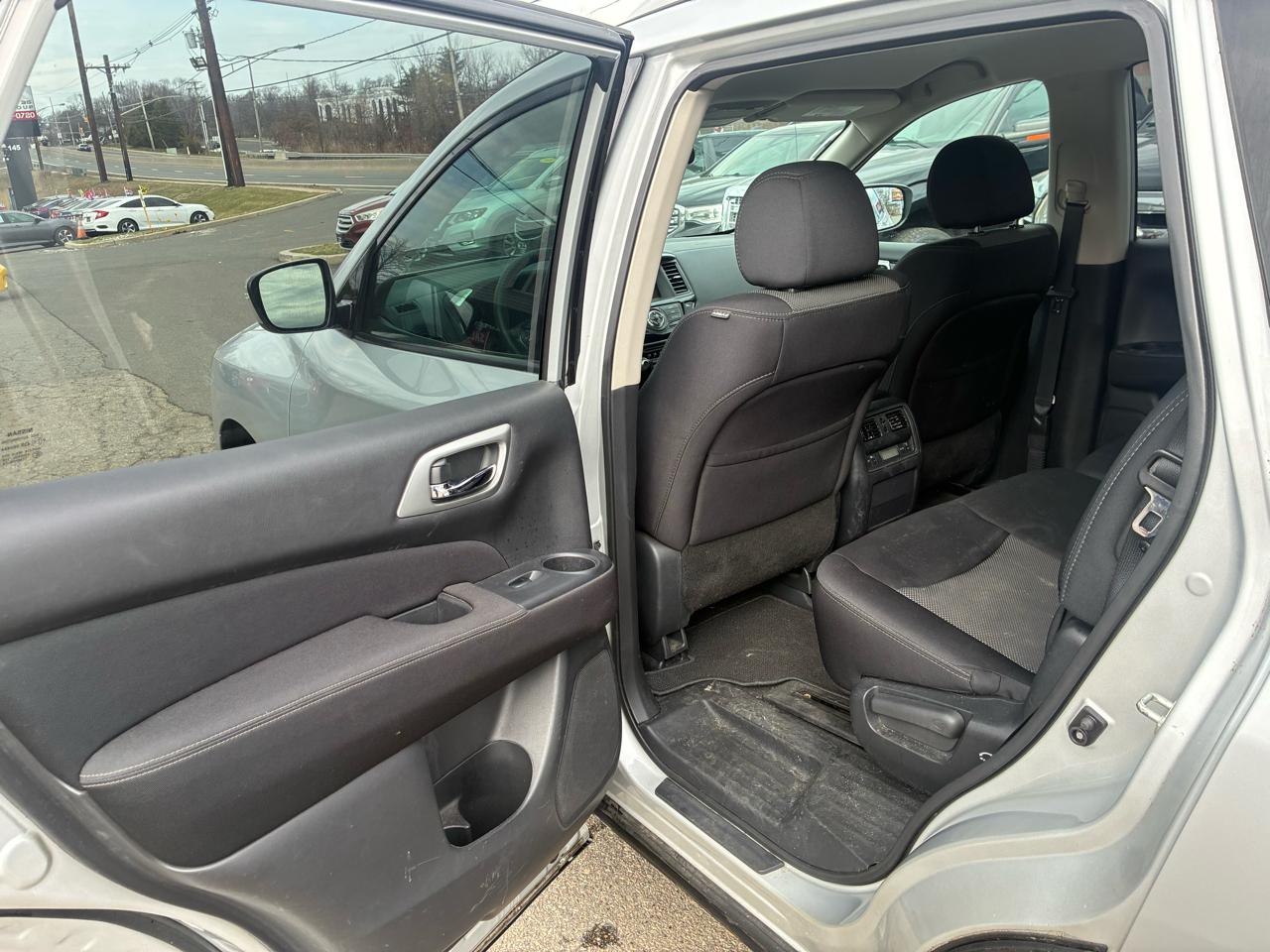 Nissan Pathfinder S 4WD 2017