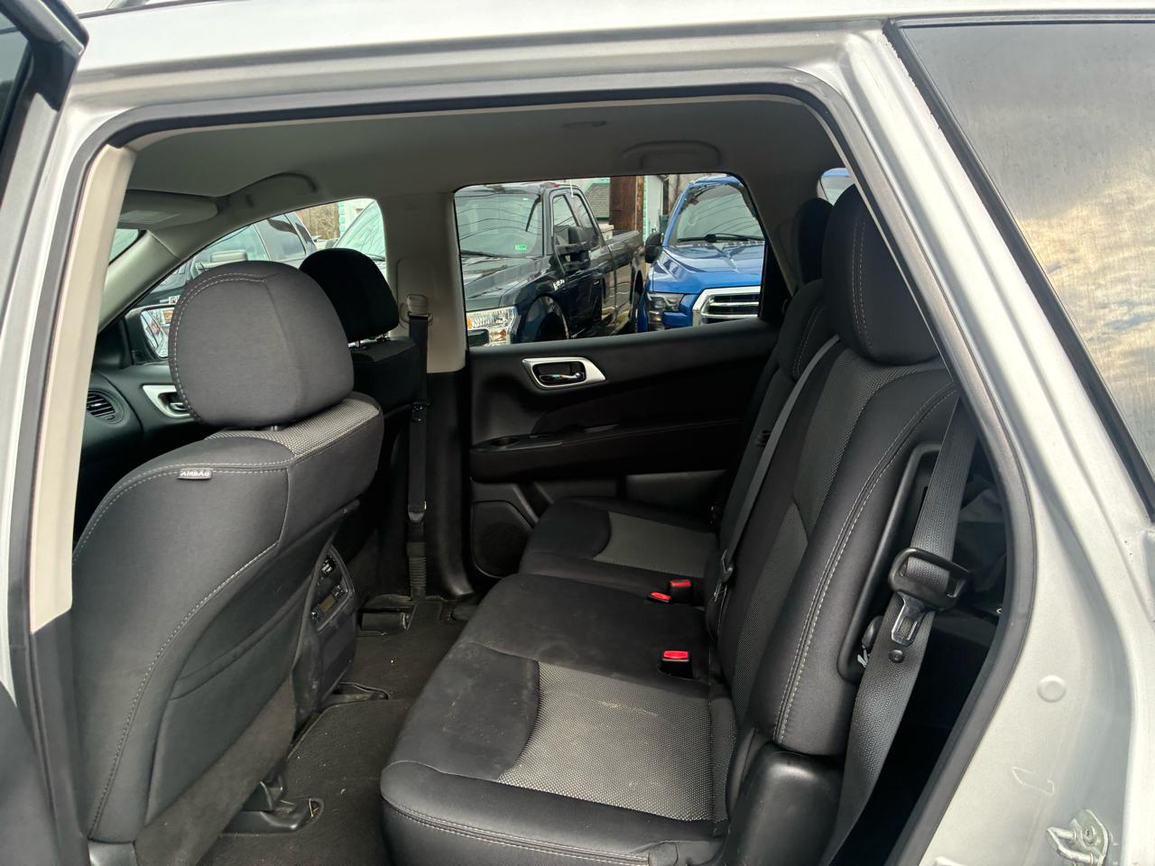 Nissan Pathfinder S 4WD 2017