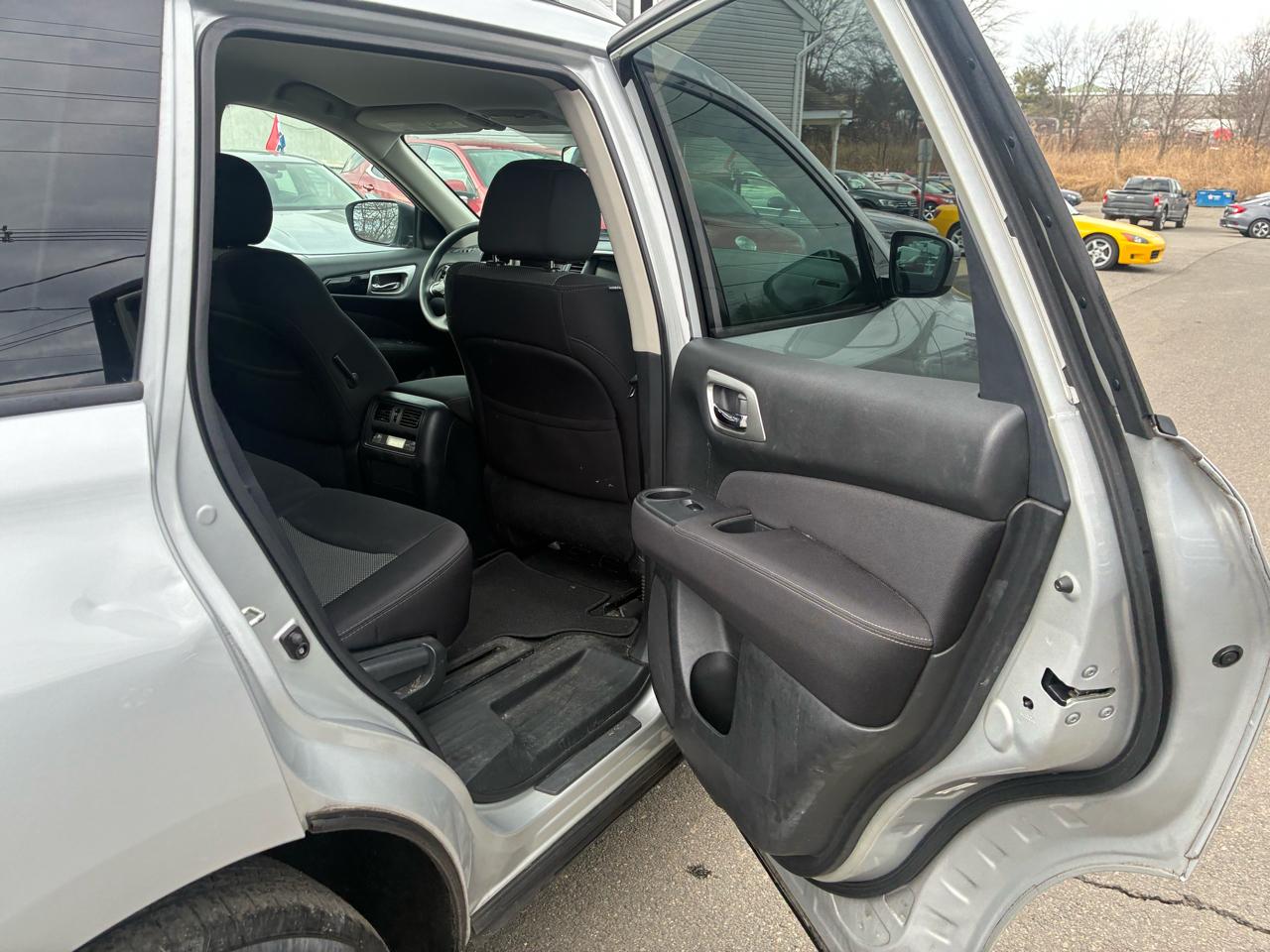 Nissan Pathfinder S 4WD 2017