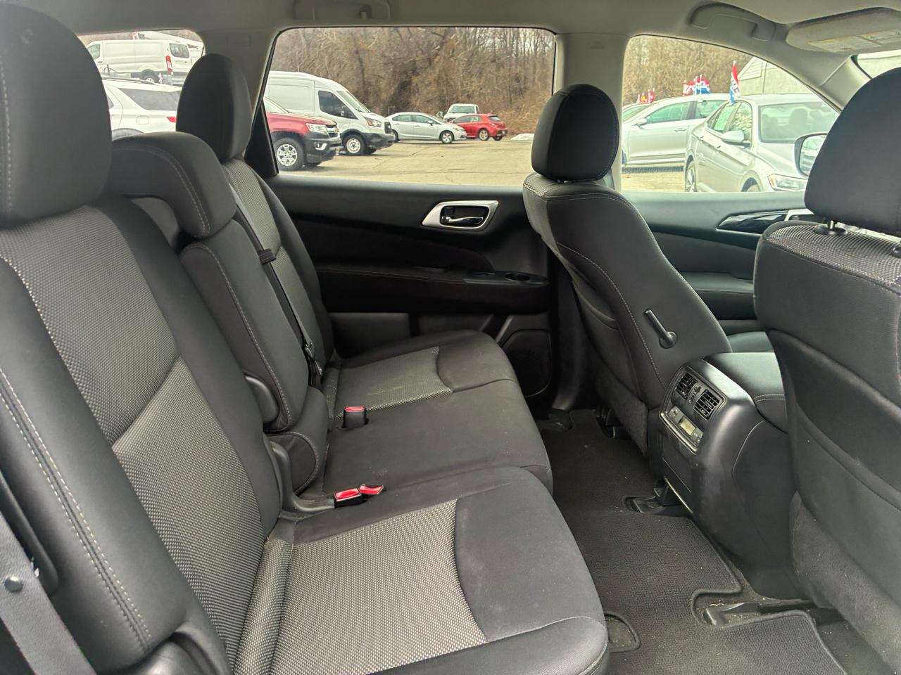 Nissan Pathfinder S 4WD 2017