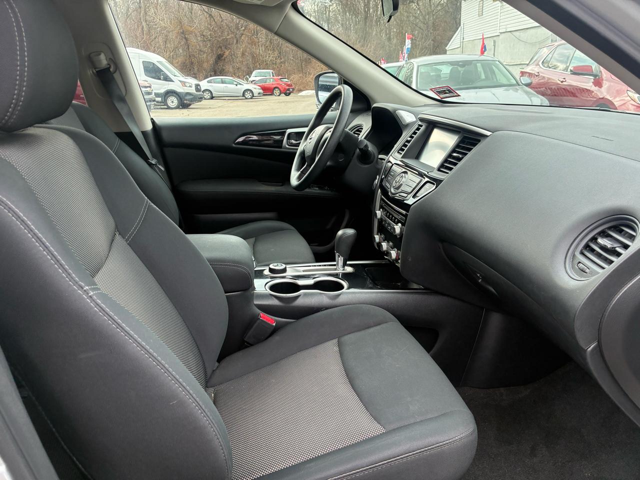 Nissan Pathfinder S 4WD 2017