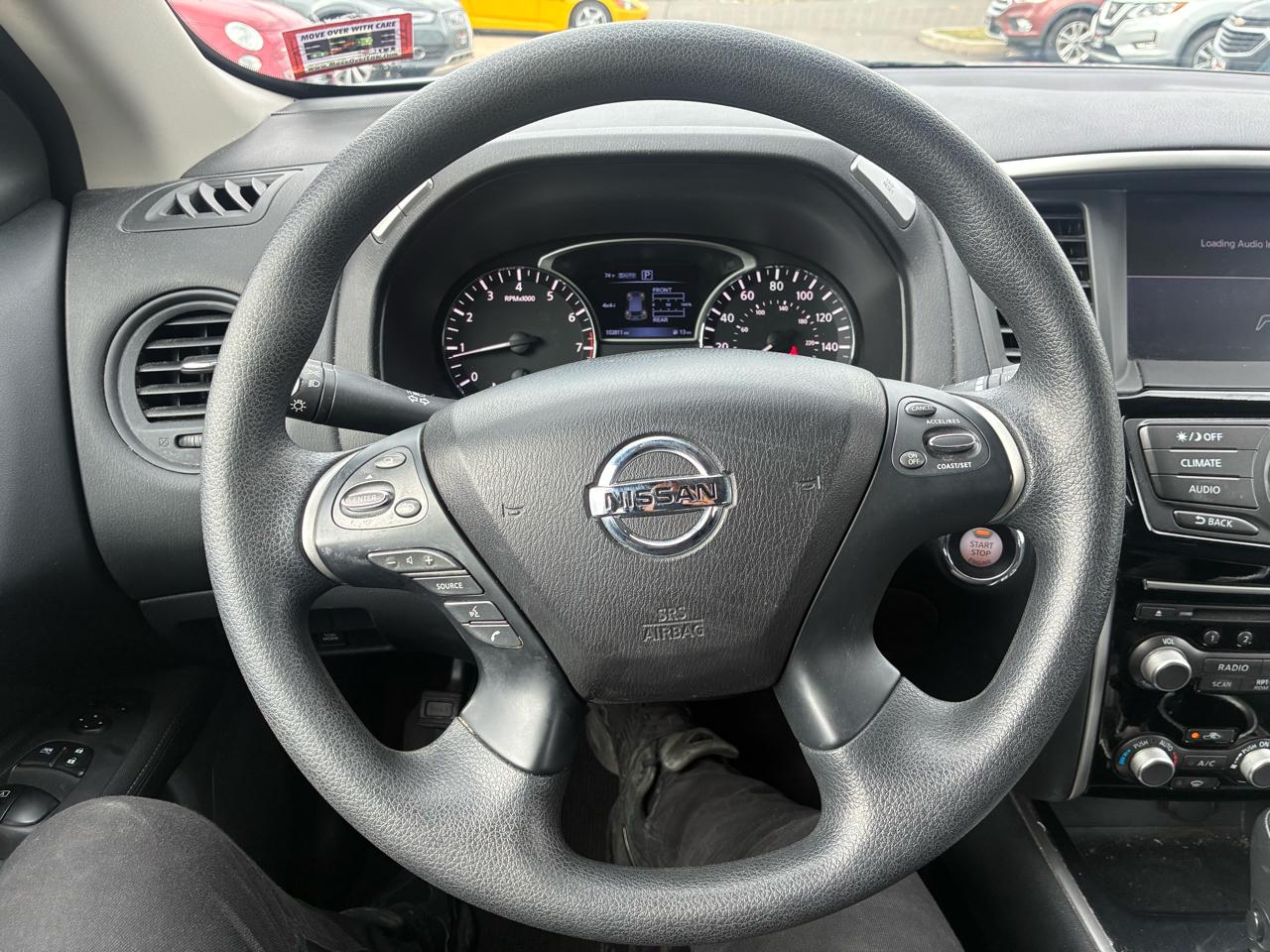 Nissan Pathfinder S 4WD 2017