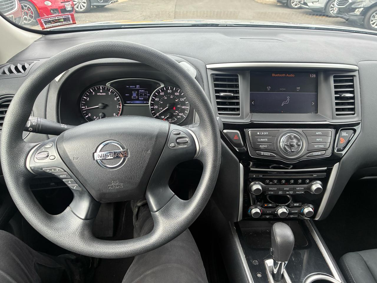 Nissan Pathfinder S 4WD 2017