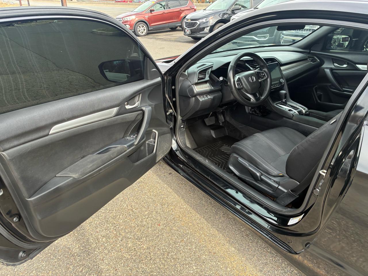 Honda Civic LX Coupe CVT 2019